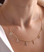 925 Ayar Gümüş Taşlı Harfli İsim Kolyesi Kişiye Özel Kolye